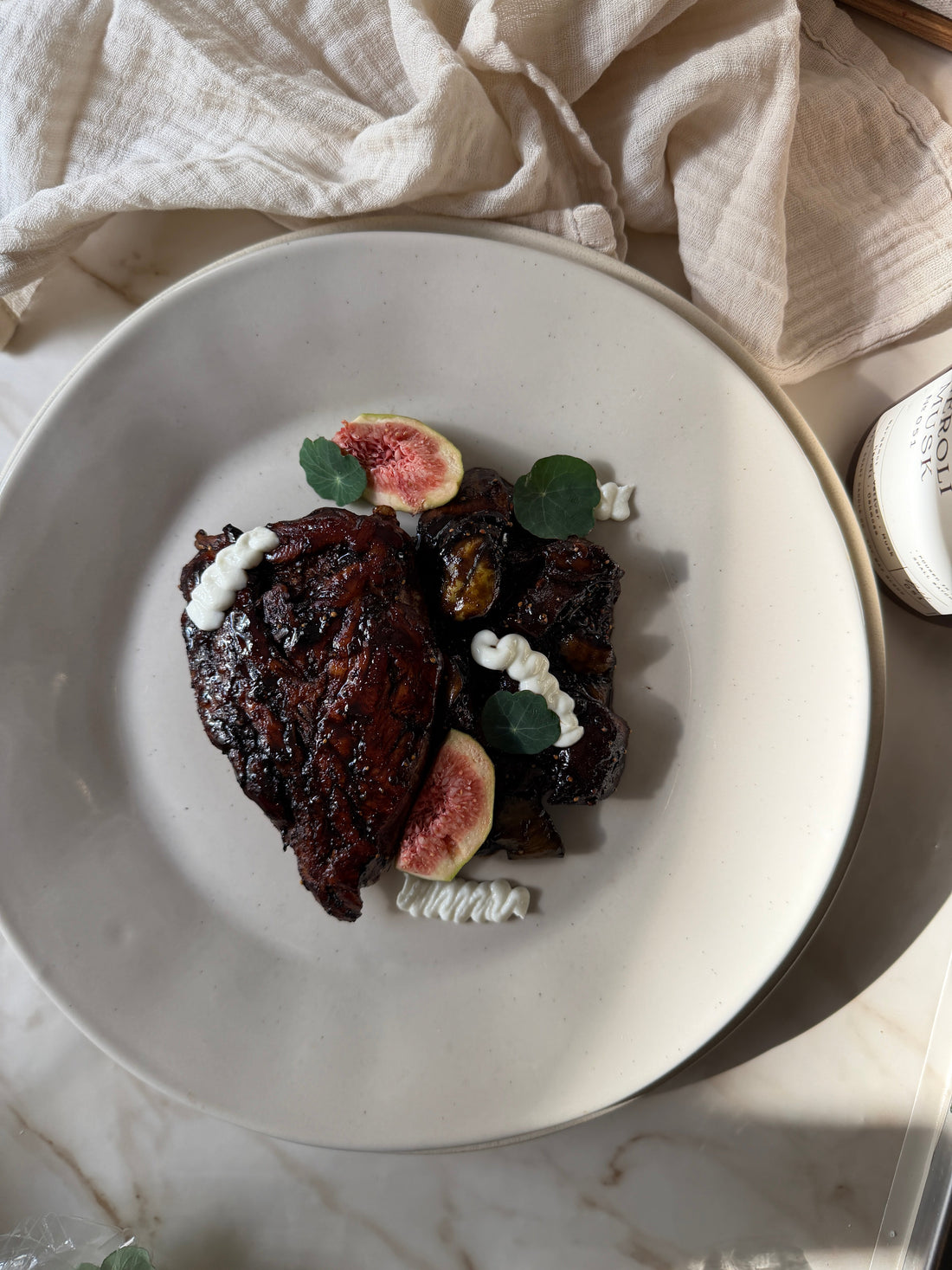 Pollo glaseado con higos balsámicos