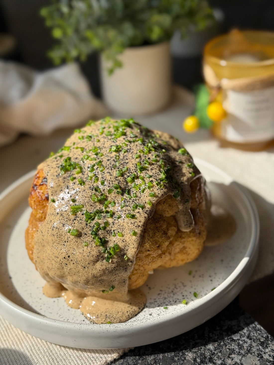 Coliflor rostizada en salsa de habanero tatemado