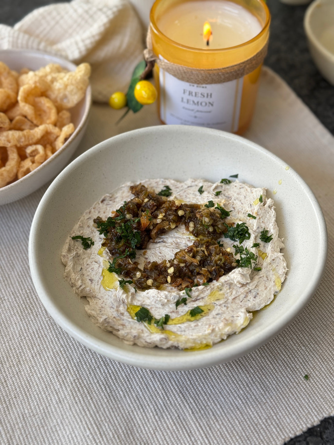 Dip de queso crema con carne seca y veneno