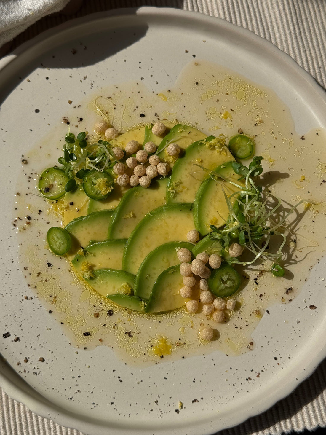 Carpaccio de aguacate